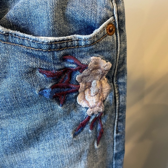 NWOT Lucky Brand Embroidered Jeans 12 - Picture 4 of 5